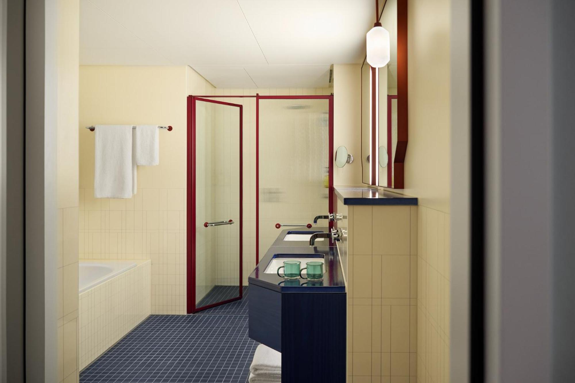 Kimpton Main Frankfurt By Ihg Hotel Frankfurt am Main Exterior photo